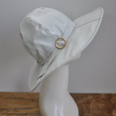 1960s mod white vinyl wide brim rain hat 