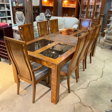Thomasville Furniture Industries Dining Set with Expanding Table and 8 Chairs