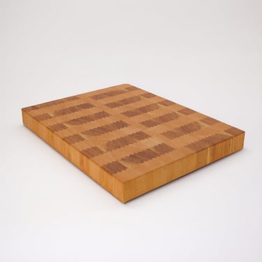 End Grain Cutting Board | Zigzag