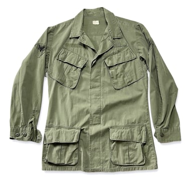Vintage 1960s Vietnam War US Army Jungle Fatigue Jacket ~ Small Long ~ Slant Pockets ~ Rip Stop Cotton Poplin ~ Patches 