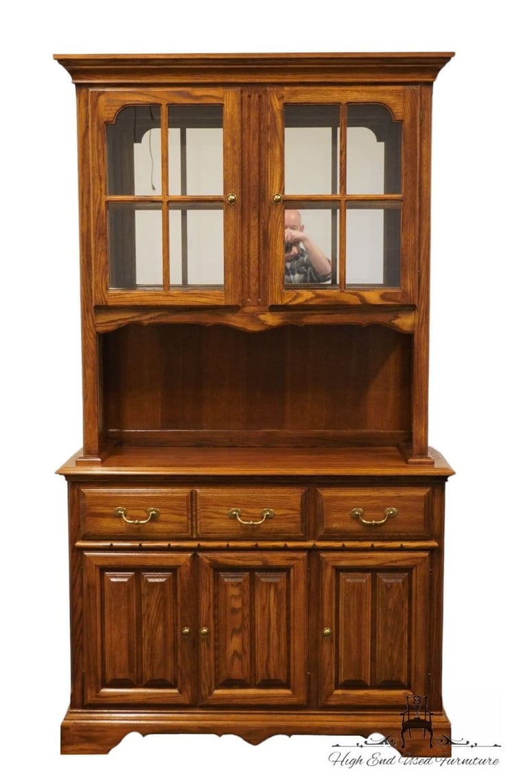 COCHRANE FURNITURE Glen Oak Collection Country French 44 Buffet w. Lighted High End Used Furntiure Harrisonville MO