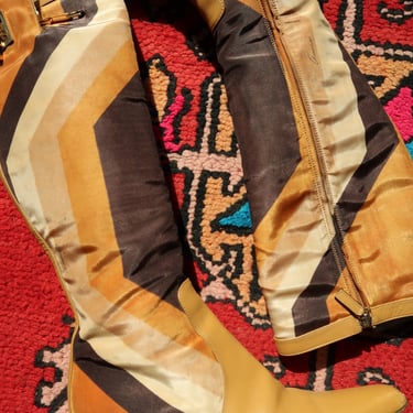 Gucci by Tom Ford Fall/Winter 2000 Leather Boots – Vintage Iconic Printed Silk Heeled Boots