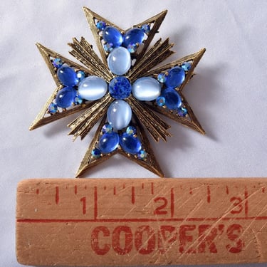 Vintage WEISS Cross Brooch Pin Blue Rhinestone Gold Jewelry 1950's Mid Century Maltese Pendant Signed Moon Stones 