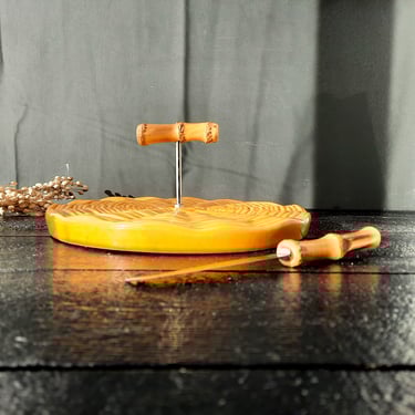 Yellow Majolica Cheese Serving Tray with Wooden Handle, Woven Wicker Effect, Ceramic Board Yellow 
