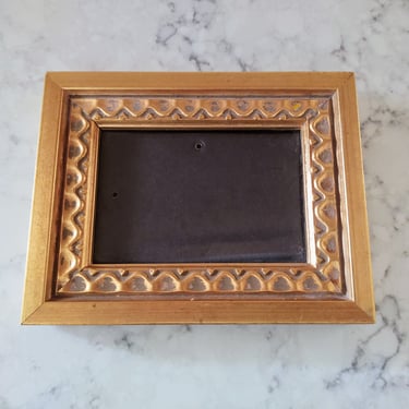 Antique Inspired 3x5 Gold Frame Vertical or Horizontal 