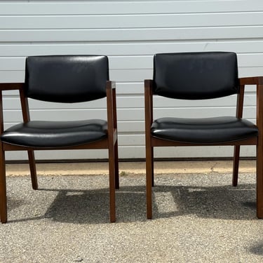 Pair of Mid-Century Lounge Chairs Walnut Open Arm Lounge Chairs #1 