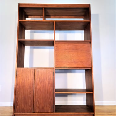 Mid Century Room Divider / Wall Unit / Bookshelf 