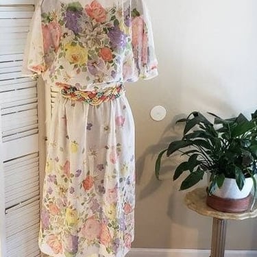 Vintage 70s/80s Sheer Floral Print Dress / Flutter Sleeves / sz S/M 