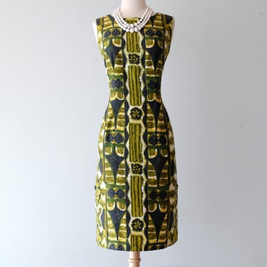 Adorable 1960's Olive & Moss Green Hawaiian Dress/ Sz M