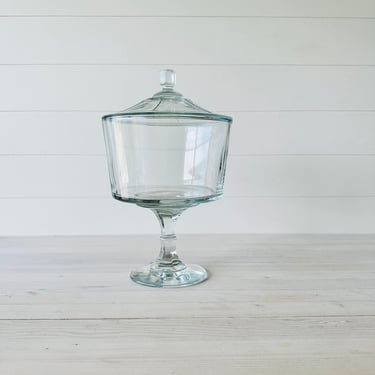 Southern Living at Home Devonshire Lidded Glass Trifle Dish 