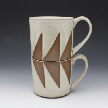Best Friend Mug Set with White on Brown Triangles 