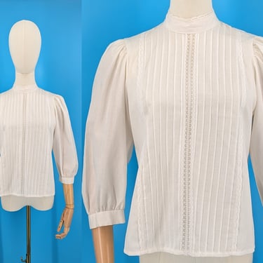 Seventies "You Babes" White 3/4 Sleeve Pintuck Blouse - 70s Medium Prairie Style Button Back Top 