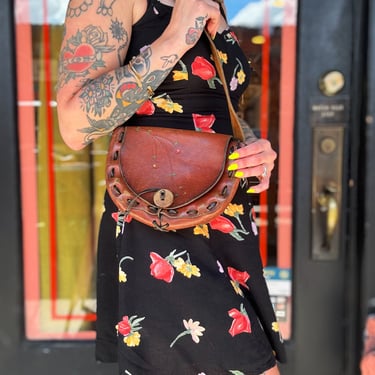 Vintage 70s tooled leather bag mini flowers