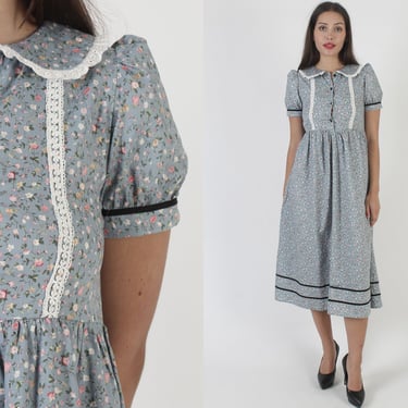 Old Fashioned Womens Chore Dress, Country Western Style Calico Print, Vintage Romantic 70s Full Sweeping Skirt 