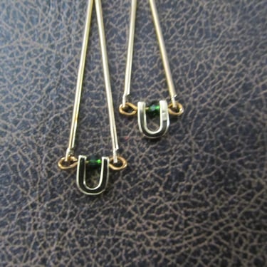 Pendulum green crystal and brass earrings 