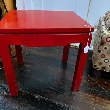 Maroon side table 15” x 18” x 18” 