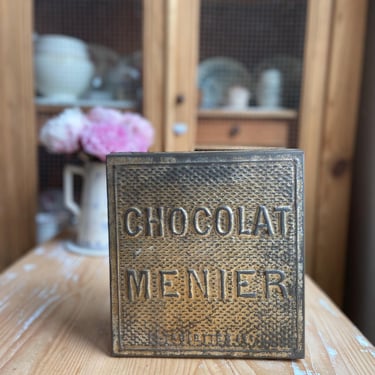 Beautiful antique French chocolat menier wooden crate box | Grain
