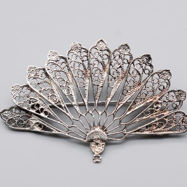 50's sterling filigree lady's hand held fan pin, ornate mid-century 925 silver Spanish dance fan c clasp brooch 