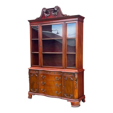 Vintage 1940’s Serpentine Front Carved Mahogany China Cabinet 