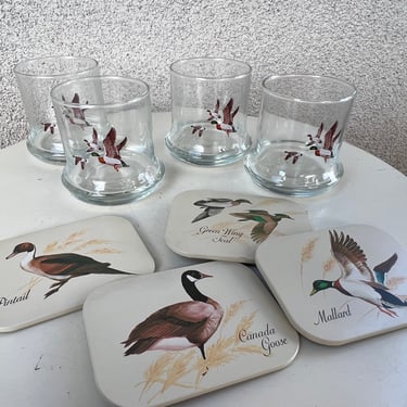 Vintage set 4 Flying ducks lowball tumbler glasses and coasters heavy bottom base holds 8 oz. size 3.5” 