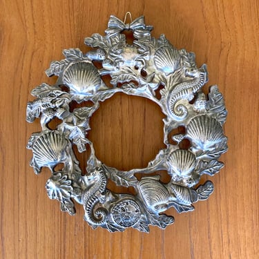 vintage silverplated trivet wreath - seashells starfish seahorse lobster crab anemone 