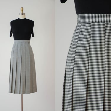 houndstooth pleated skirt | 80s 90s plus size vintage dark academia librarian style black white pleated midi skirt 