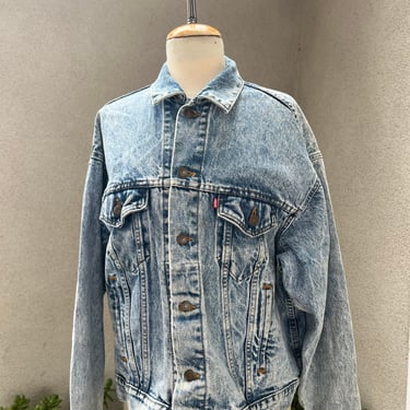 Vintage Mens truckers jean jacket blue acid wash Sz L by Levi’s. Made in USA 