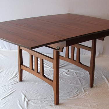 Mid Century Modern Drop Leaf Dining Table with Butterfly Leaf 