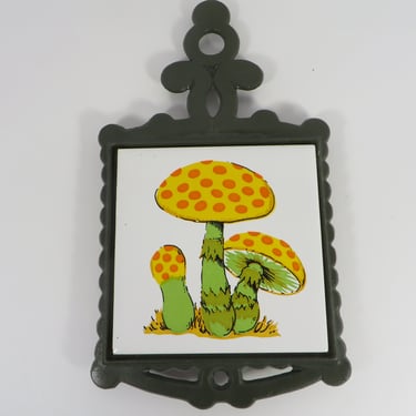 Vintage Cast Iron Tile Trivet - Mushroom Toadstool Trivet 