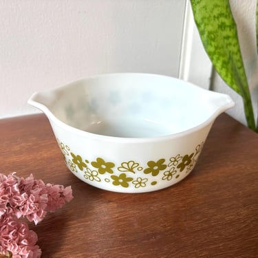 Vintage Pyrex 472-B 750mL Round Handled Casserole Dish | Spring Blossom Crazy Daisy | Moss Green Floral Pattern | MCM Farmhouse Glassware 