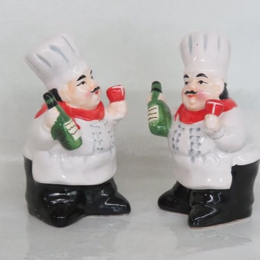 Chef Salt and Pepper Shakers Hand Painted 3868B