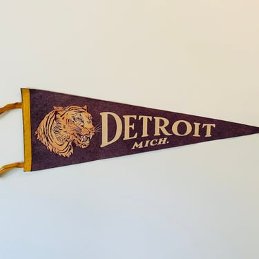 Vintage 1940s Detroit Michigan Souvenir Pennant Detroit Tigers 