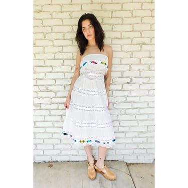 Oaxacan Dress // vintage sun Mexican hand embroidered maxi white floral 70s boho hippie cotton hippy midi 70's 1970s 1970's // XS/S 