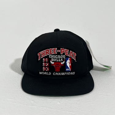 Vintage 1990's Chicago Bulls Three-Peat Black Snapback Hat