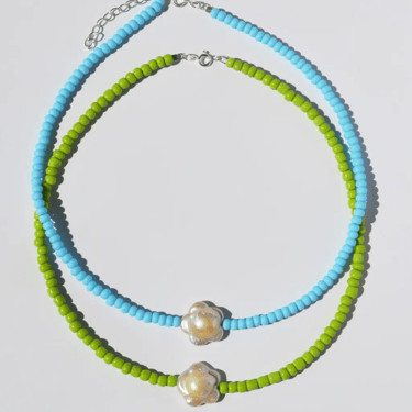 Flora pearl necklace