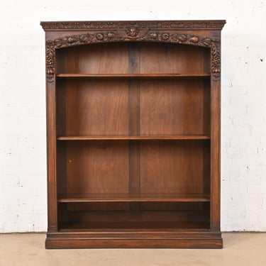 R. J. Horner Style Antique Victorian Renaissance Revival Walnut Bookcase
