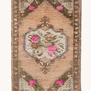 Vintage Turkish Mini Rug No. 719 | 1'7 x 2'10