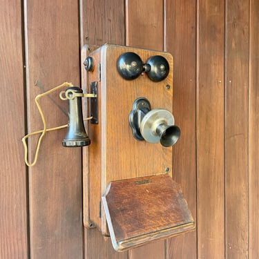 Antique 1910s Kellogg Oak Wall Mount Telephone with Generator, Hand Crank 