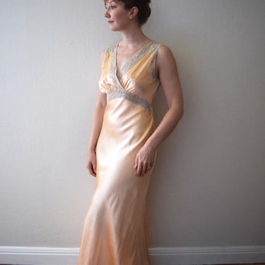 1940s bias cut gown . vintage silk nightgown . size small to s/m 