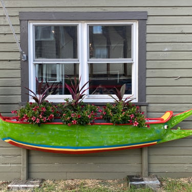 Dugout Canoe, Green Fish Eye