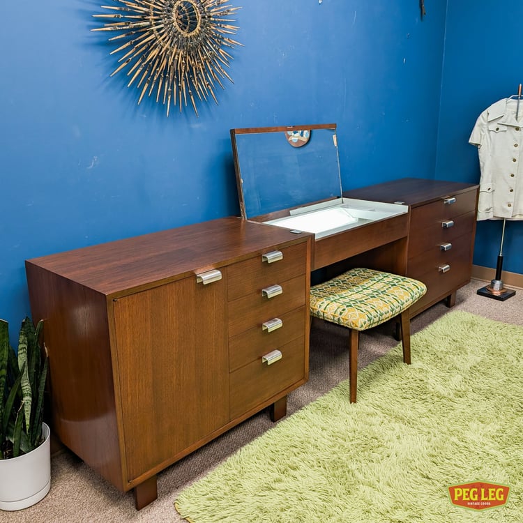 Double dressers with suspended vanity from the BSC series by George Nelson for Herman Miller