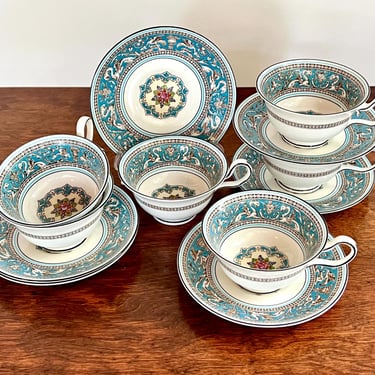 Footed Cup & Saucer Sets (12 pc) "Florentine" by Wedgwood Turquoise Rim Fruit Center White Body Peony Shaped Teacups English Bone China 