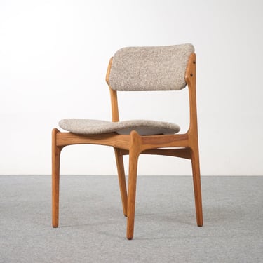6 "Model 49" Oak Dining Chairs by Erik Buch - (320-087) 