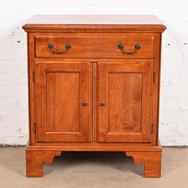 Ethan Allen English Country Farmhouse Solid Maple Bedside Chest