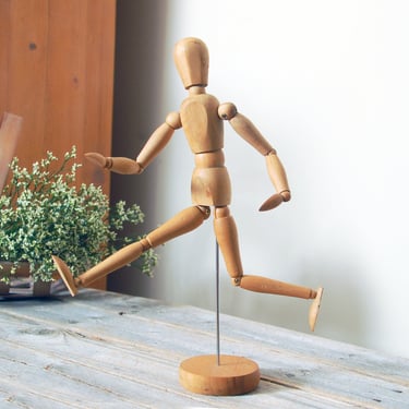 Wood artist figure / vintage jointed wooden articulated artist mannequin figure with stand / drawing sketching wood model 