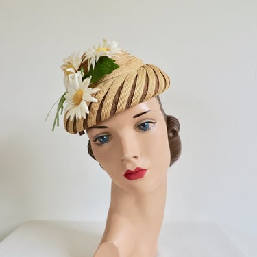 Vintage 1950's Natural Straw Spiral Style Hat with Fabric Daisies Flowers Spring Summer 50's Millinery Rockabilly Swing Charles F. Berg 