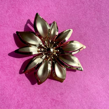 Gold Flower Pin