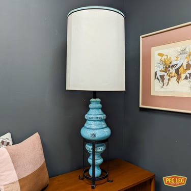 Mid-Century Modern Italian ceramic table lamp with wrought iron stand