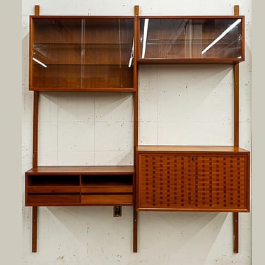 Teak Danish Wall System by Poul Cadovius - (320-112.27) 