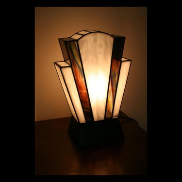 Art Deco Tiffany Stained Glass Lamp 